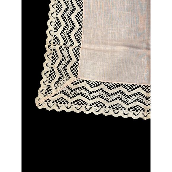 Pink Tablecloth Set With Lace Trim Includes 5 Napkins & 4 Small Napkins 47" x 65 - Picture 6 of 16